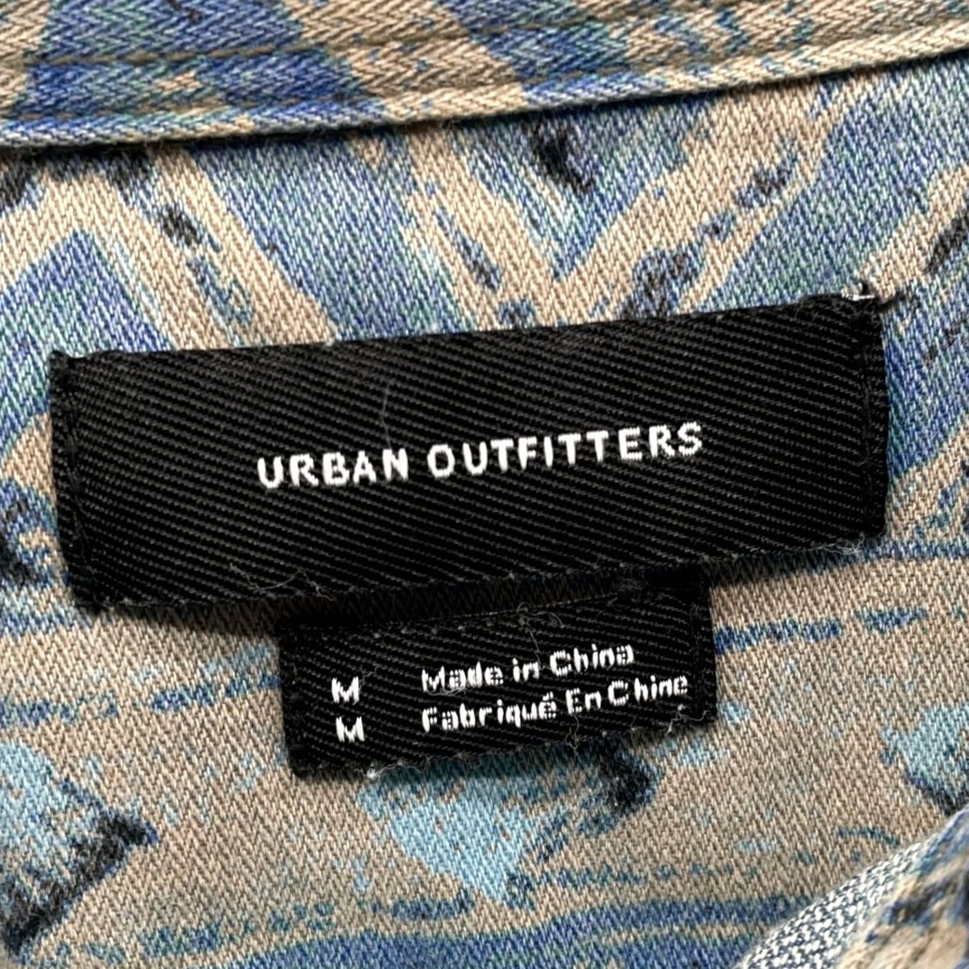 Urban Outfitters Urban Outfitters Shirt Mens M Blue Southwestern Button Down Long Sleeve Denim Size US M / EU 48-50 / 2 - 5 Thumbnail
