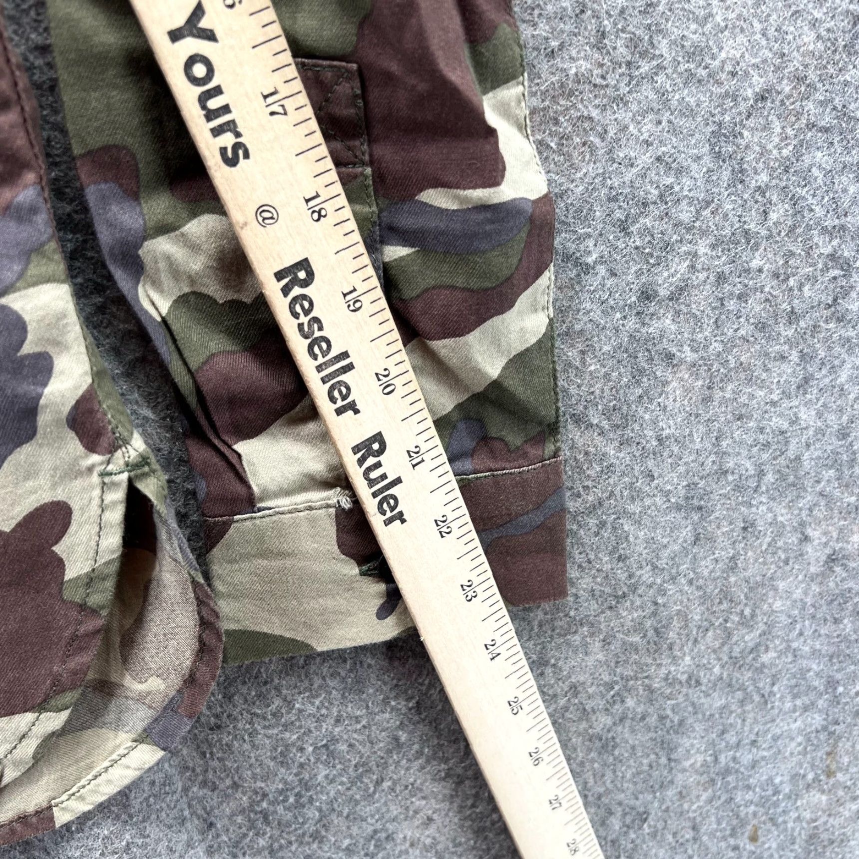 Levi's VINTAGE Levi's Shirt Women Large Green Brown Camouflage Button Down Military Pocket Camo Size L / US 10 / IT 46 - 6 Thumbnail