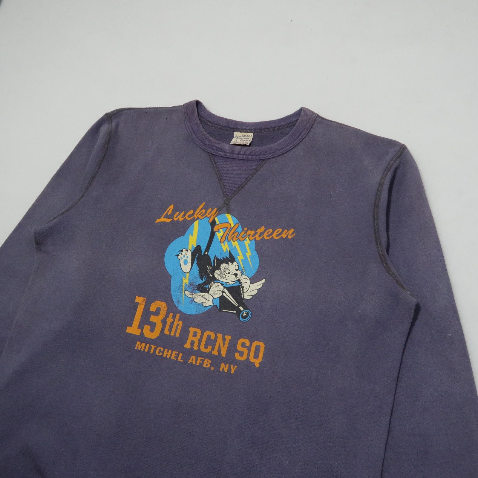Buzz Rickson's Buzz Rickson's Sweatshirt 13th RCN SQ Mitchel AFB USAF Size US L / EU 52-54 / 3 - 3 Thumbnail