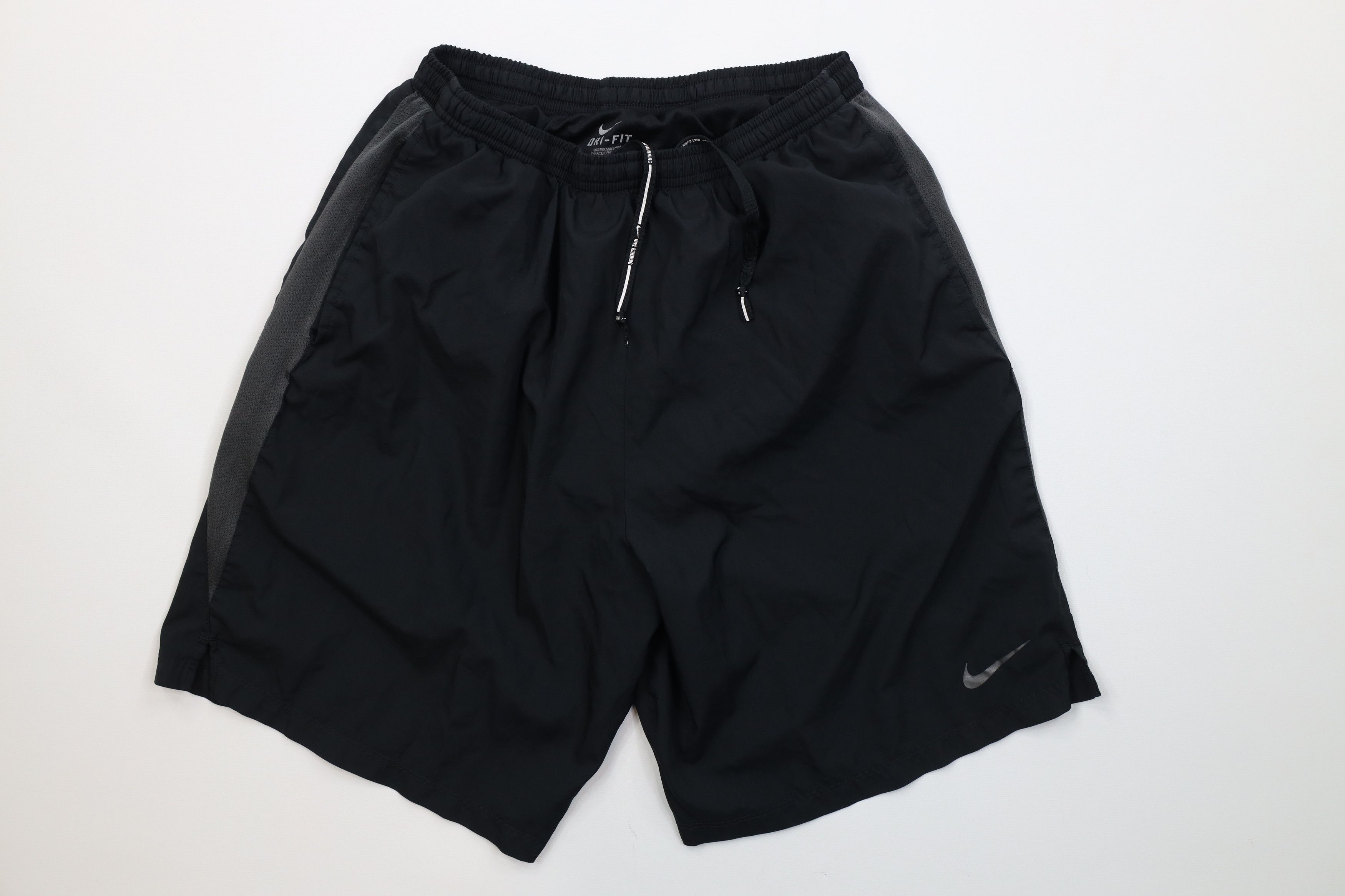 Nike Vintage Y2K Nike Scott Mini Swoosh Lined Above Knee Shorts Size US 32 / EU 48 - 1 Thumbnail