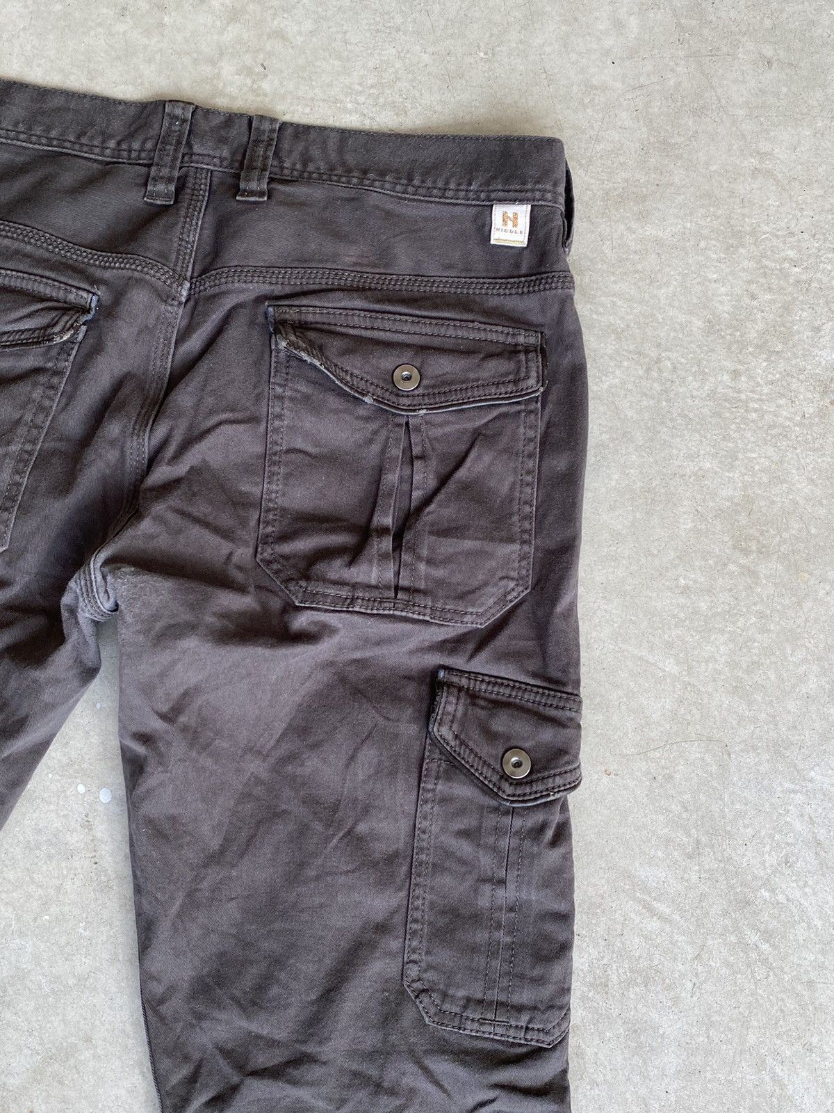 HIDEAWAYS Hideaways Nicole Japan Multi Pocket Cargo Flare Pants Size US 33 - 15 Thumbnail