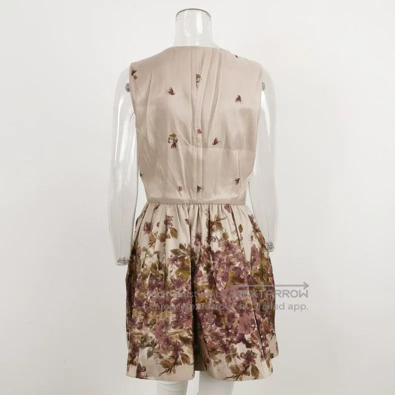 Valentino Valentino Floral pattern button-down crew neck dress Size M / US 6-8 / IT 42-44 - 2 Thumbnail