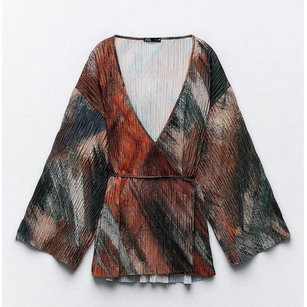 Zara NWT New Zara Pleated Printed Kimono Wrap Top Size S Size S / US 4 / IT 40 - 2 Thumbnail