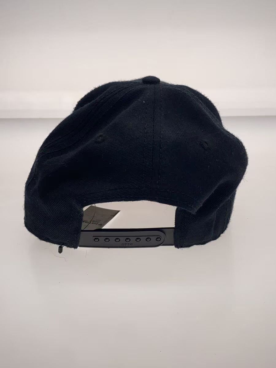 Comme des Garcons CDG Badge Logo Cap Size ONE SIZE - 3 Thumbnail