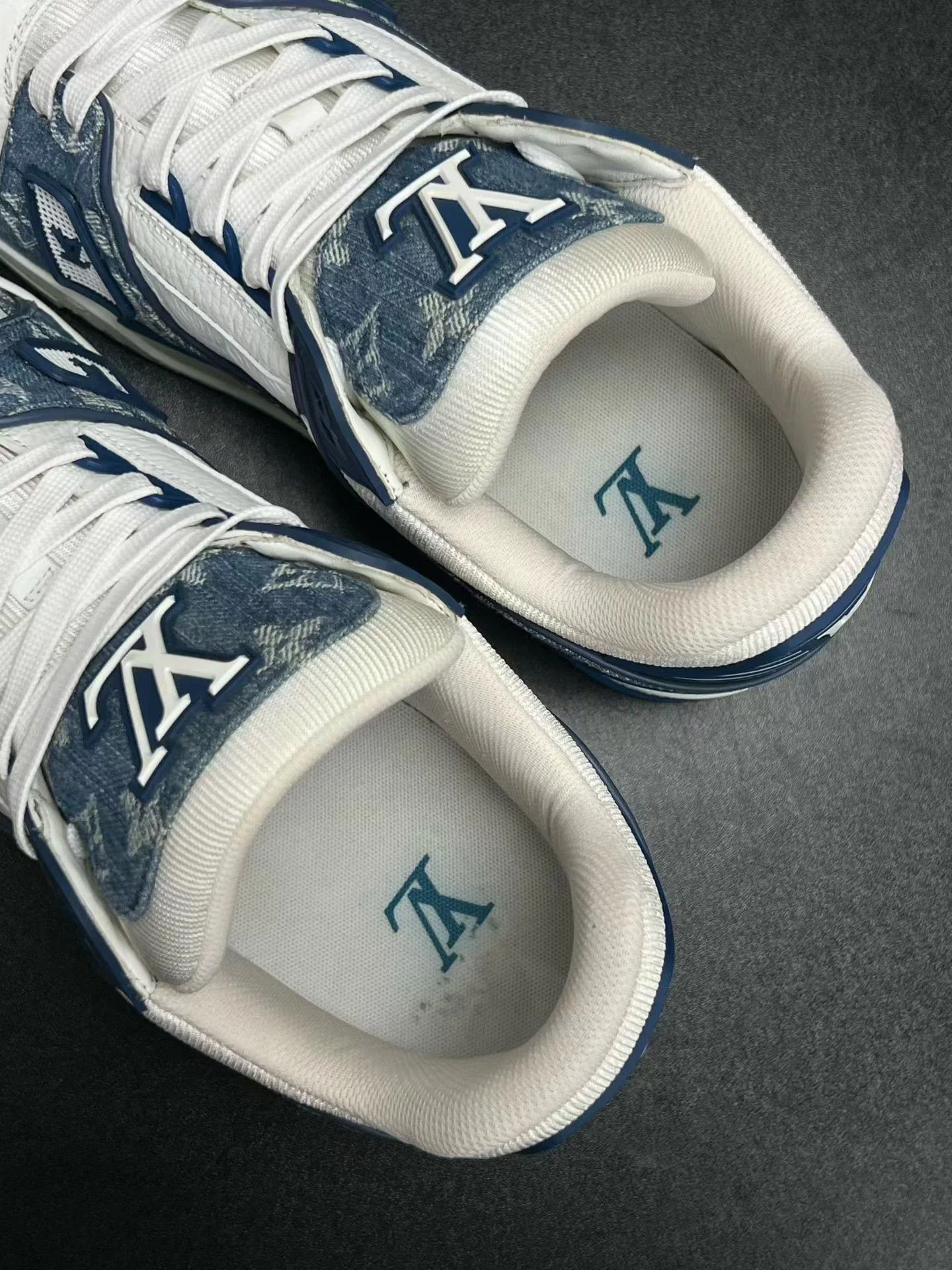 Louis Vuitton LV TRAINER Blue White Denim UK8/42 Size US 9 / EU 42 - 4 Thumbnail