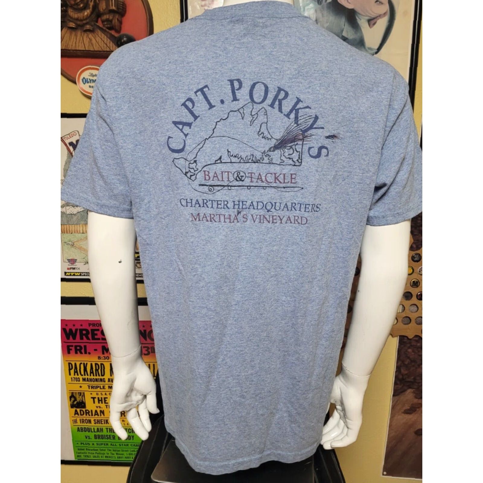 Anvil Capt Porkys Bait & Tackle Edgartown Fishing Martha's Vineyard T Shirt XL Defunct Size US XL / EU 56 / 4 - 3 Thumbnail