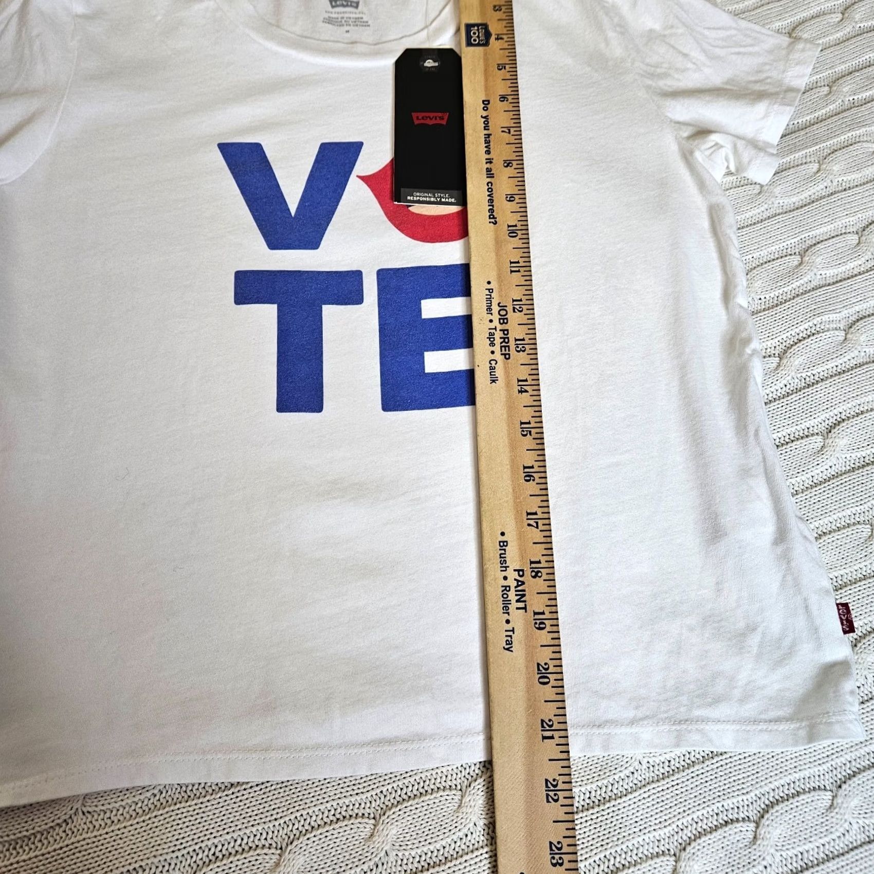 Levi's Levi's Women's Crew Neck Short Sleeve White T-Shirt M Regular Cotton Jersey Basic Shirt Womens Regular Size M White 90s Vote Theme Size M / US 6-8 / IT 42-44 - 8 Thumbnail