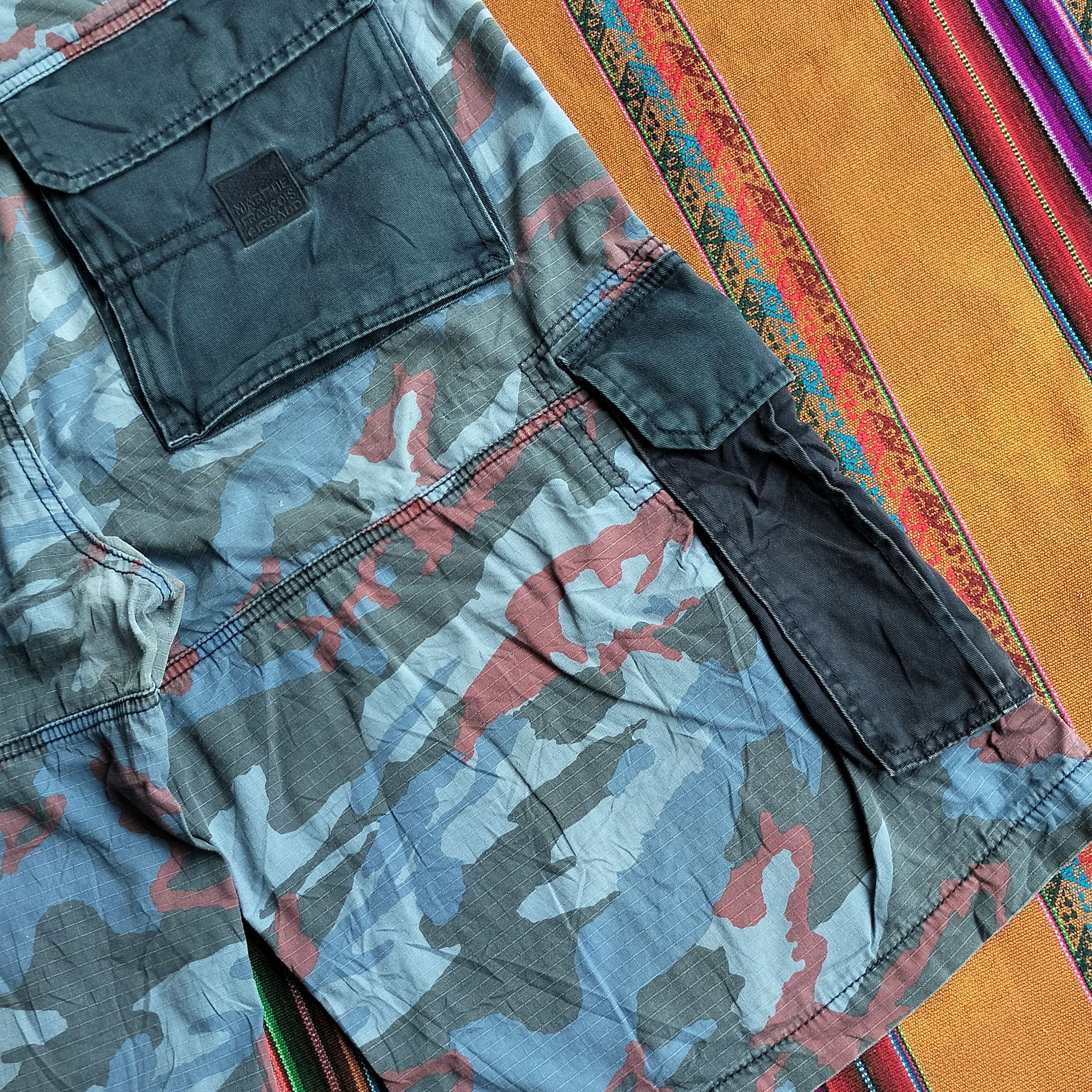 Marithe + Francois Girbaud Marithe francoi girbaud camouflage hybrid cargo short Size US 40 / EU 56 - 16 Thumbnail