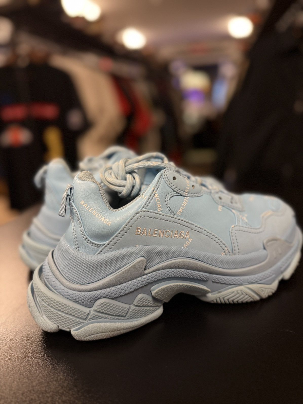 Balenciaga Balenciaga Tripple S Blue Size 37EU/7US Clean Condition 🧼 Size US 7 / IT 37 - 4 Thumbnail