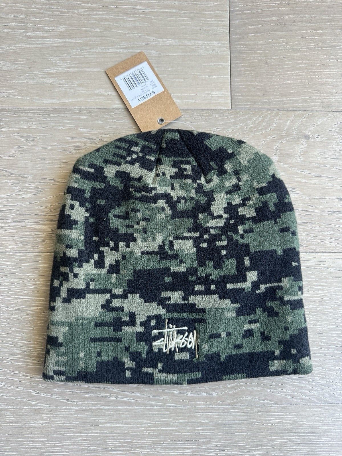 Stussy STUSSY REVERSIBLE TECH BEANIE SKULLCAP GREEN DIGITAL CAMO Size ONE SIZE - 1 Thumbnail