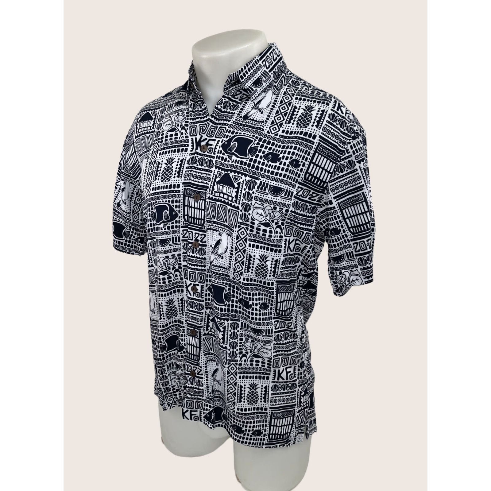 ALOHAS Kenny Flowers / Limited Edition - Parrots / Fish Hawaiian Aloha Sm. Shirt / Men / S / Blue / White / Short Sleeve / Button-Up Size US S / EU 44-46 / 1 - 1 Thumbnail