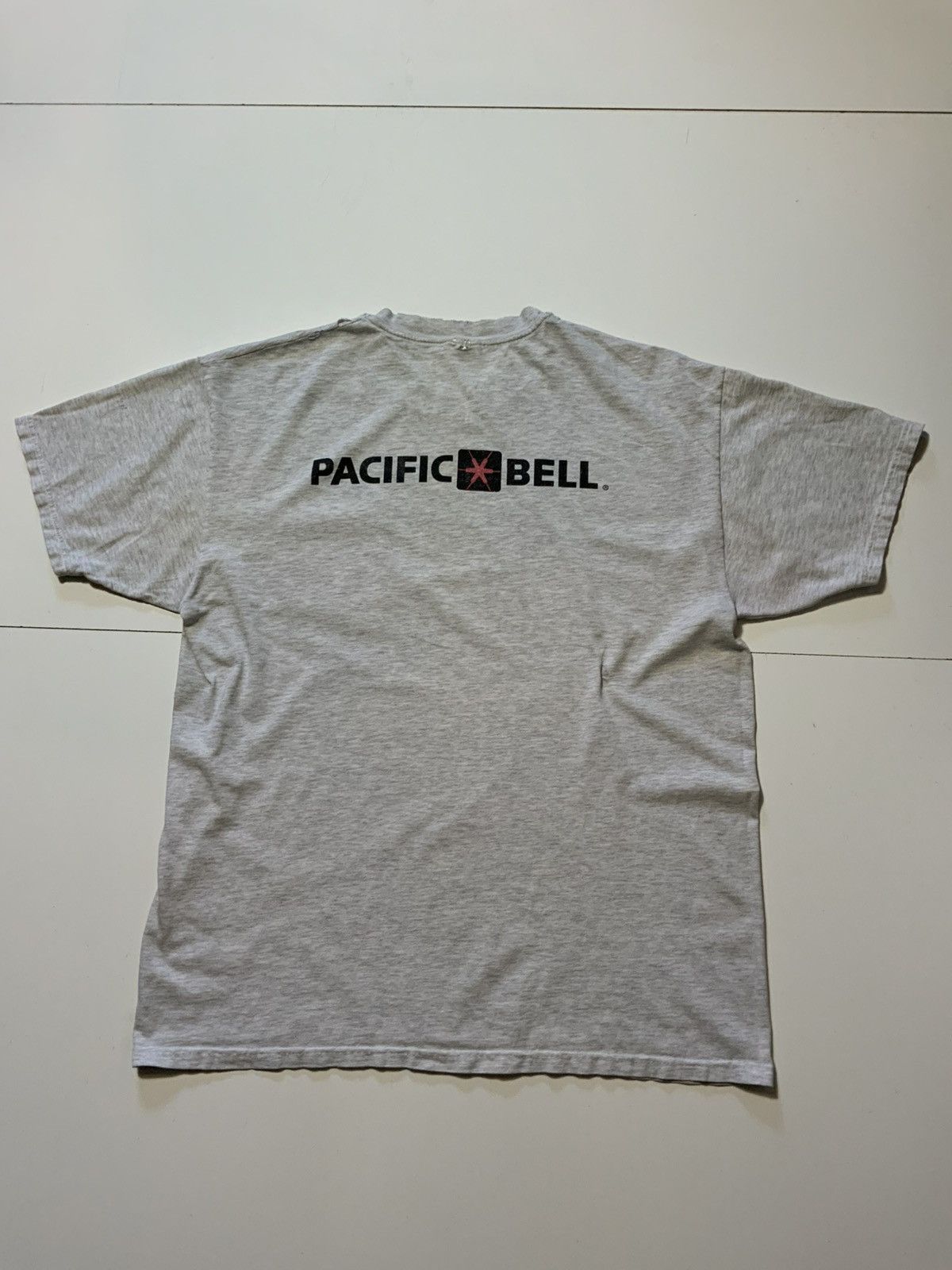 Vintage Vintage Pacific Bell Telecommunications Electrical T-Shirt Size US XL / EU 56 / 4 - 3 Thumbnail