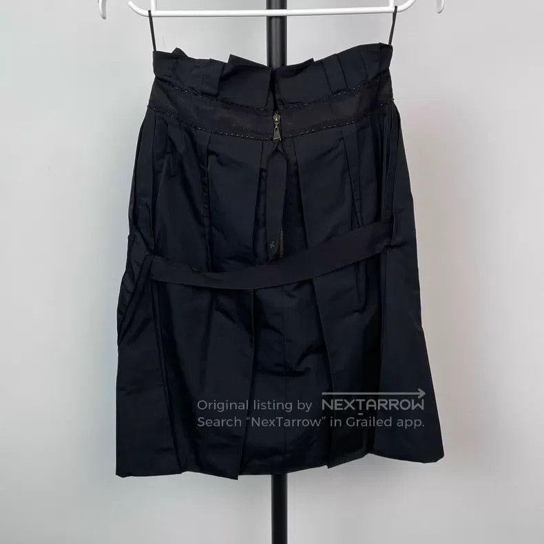 Louis Vuitton Louis Vuitton Black bow skirt half skirt Size 33" - 2 Thumbnail
