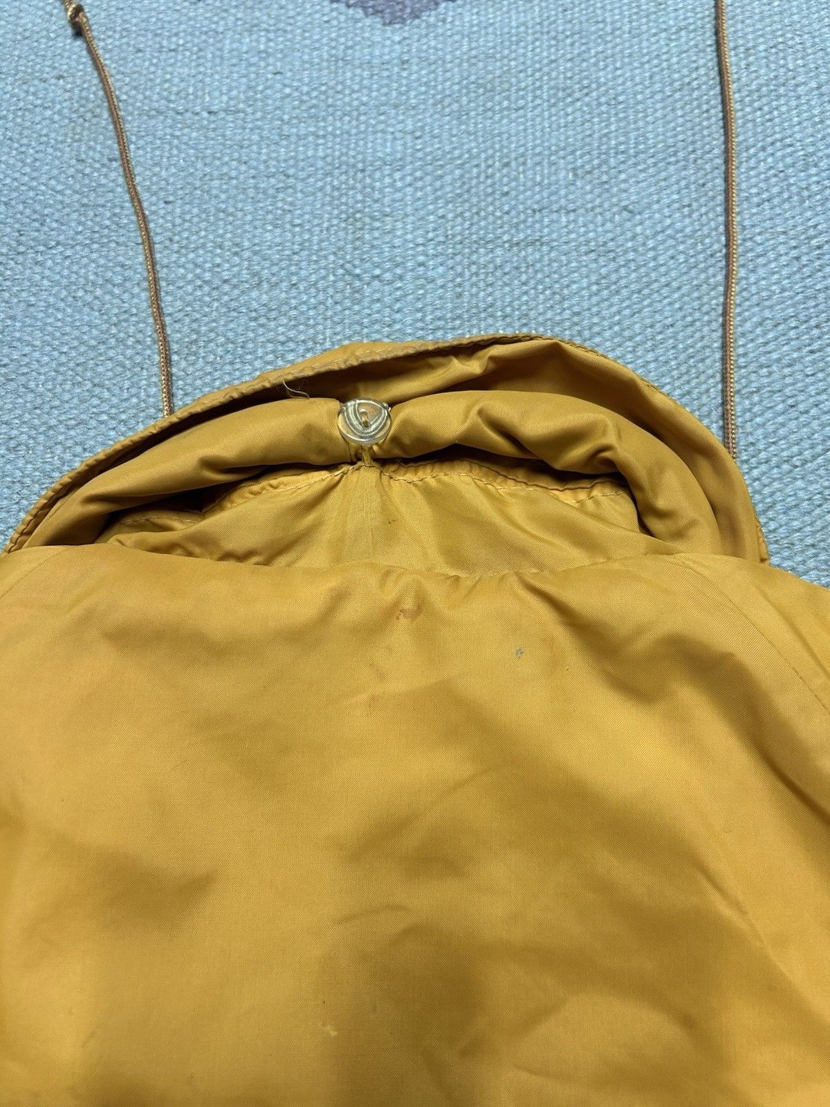 Vintage VTG 60s champion running man nylon jacket budweiser patch XL Size US XL / EU 56 / 4 - 7 Thumbnail