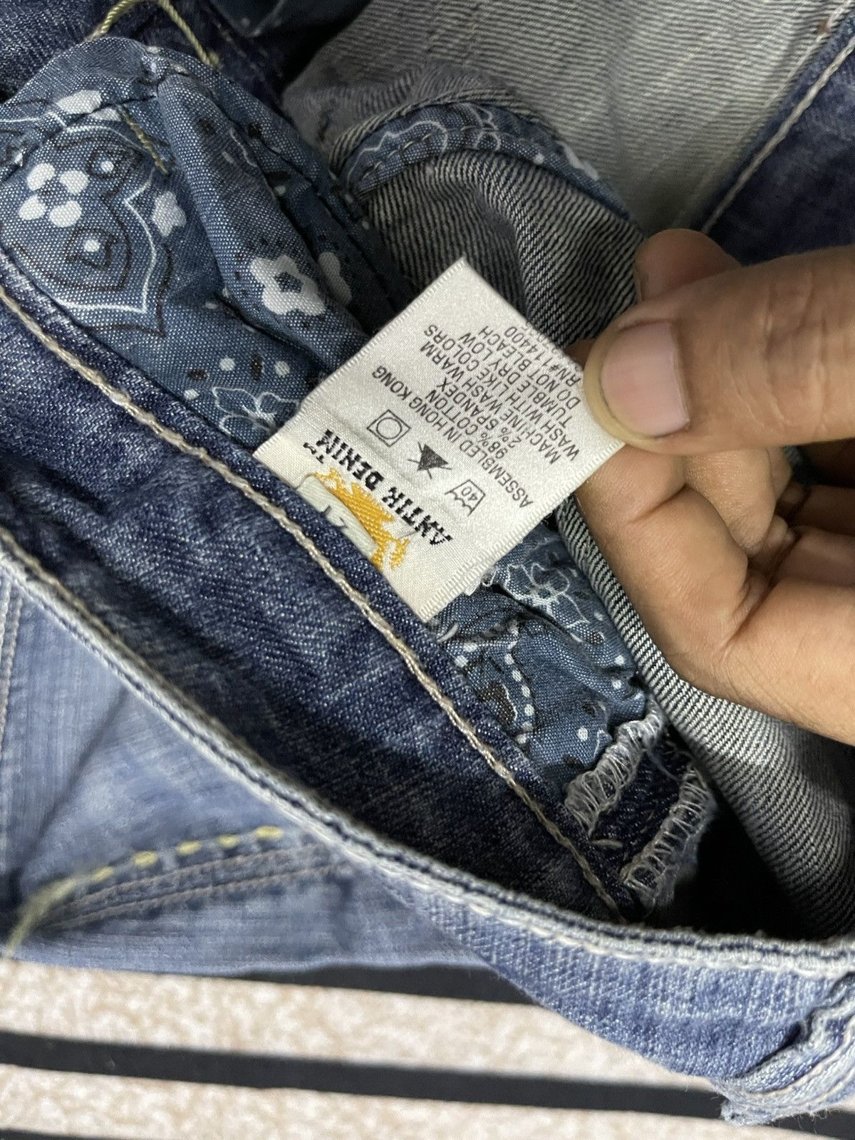 Antik Denim 90s ANTIK DENIM DISTRESSED FLARE JEANS Size US 29 - 10 Thumbnail