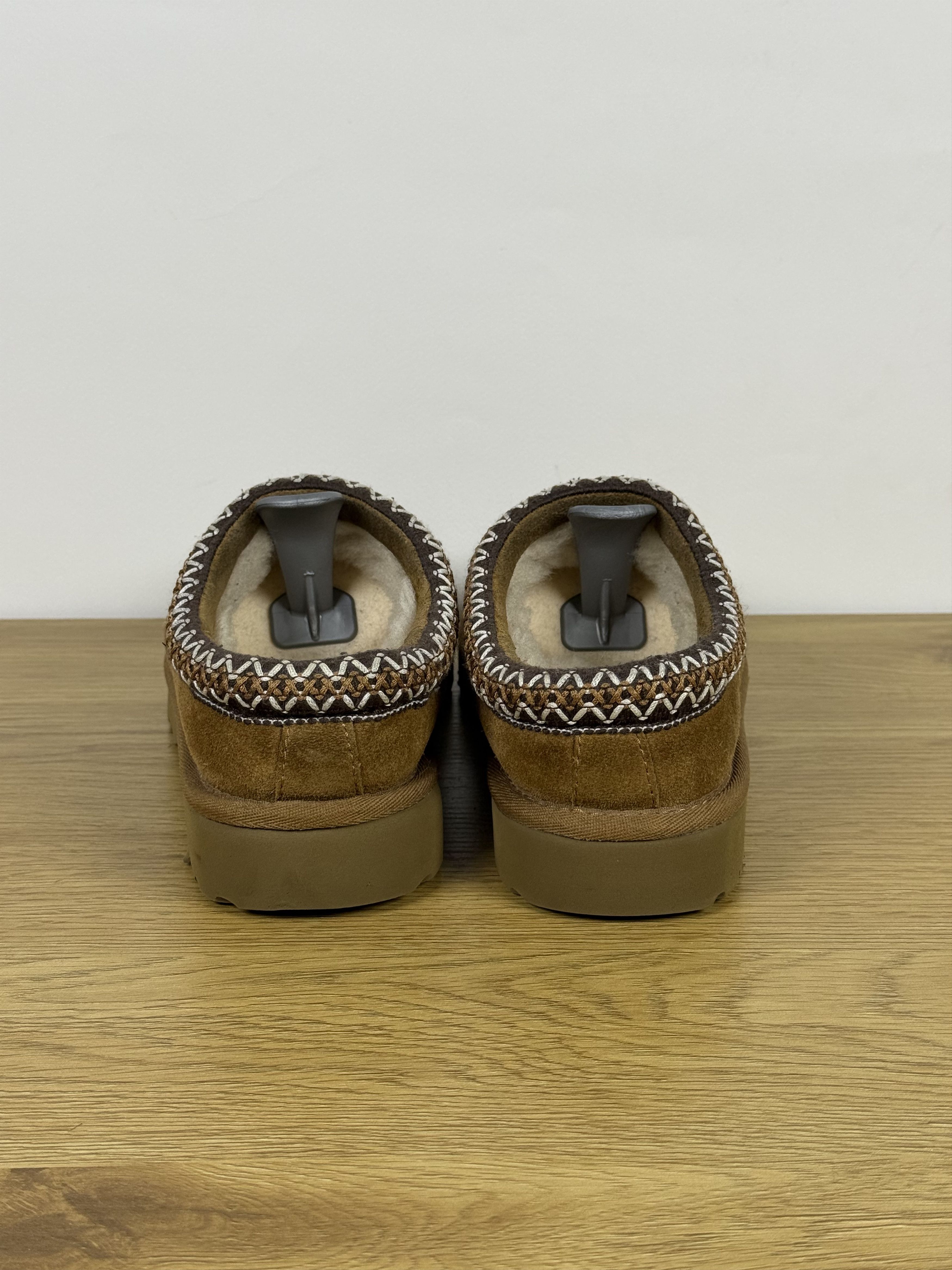 Ugg UGG Women's Tasman II Chestnut Slippers Size US 6 / IT 36 - 3 Thumbnail