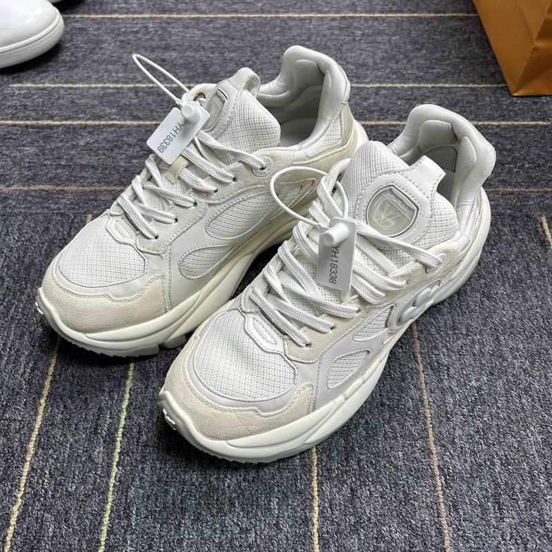 Louis Vuitton Louis Vuitton Run 55 Comfortable White Casual Sneakers 0079 Size US 8 / EU 41 - 1 Thumbnail