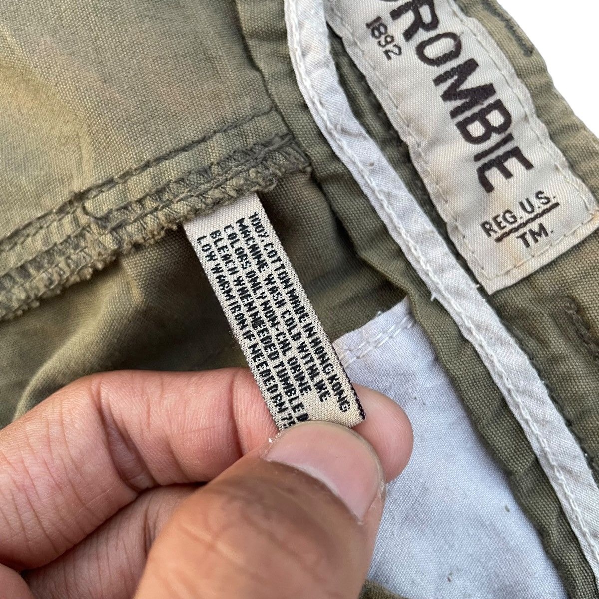 Abercrombie & Fitch Y2K ABERCROMBIE AND FITCH TIE DYE 6 POCkETS CARGO PANTS Size US 33 - 12 Thumbnail