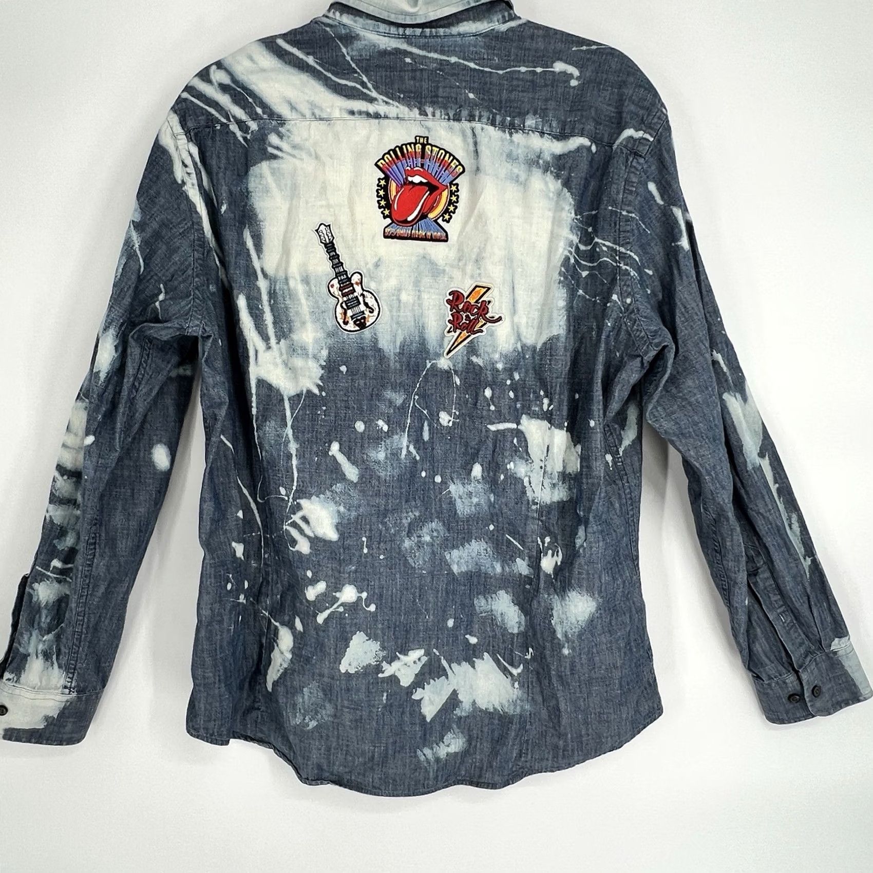 Banana Republic VINTAGE Banana Republic Denim Button Shirt X Rolling Stones Embroidery XL Men Blue Denim Shirt Long Sleeve Casual 90s Size US XL / EU 56 / 4 - 5 Thumbnail