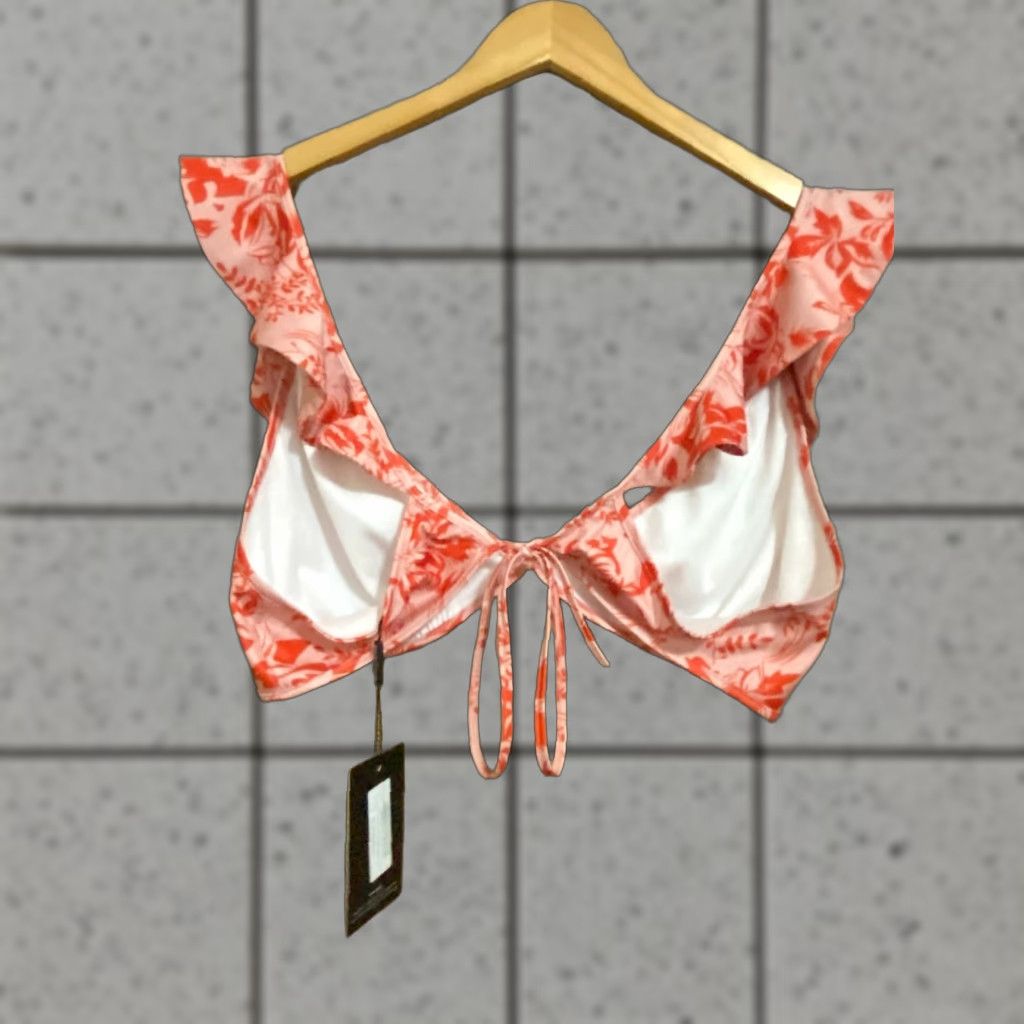 PrettyLittleThing PRETTYLITTLETHING Swimsuit Bikini 14 NWT Multicolor Women’s Regular Size 14 Size ONE SIZE - 1 Thumbnail