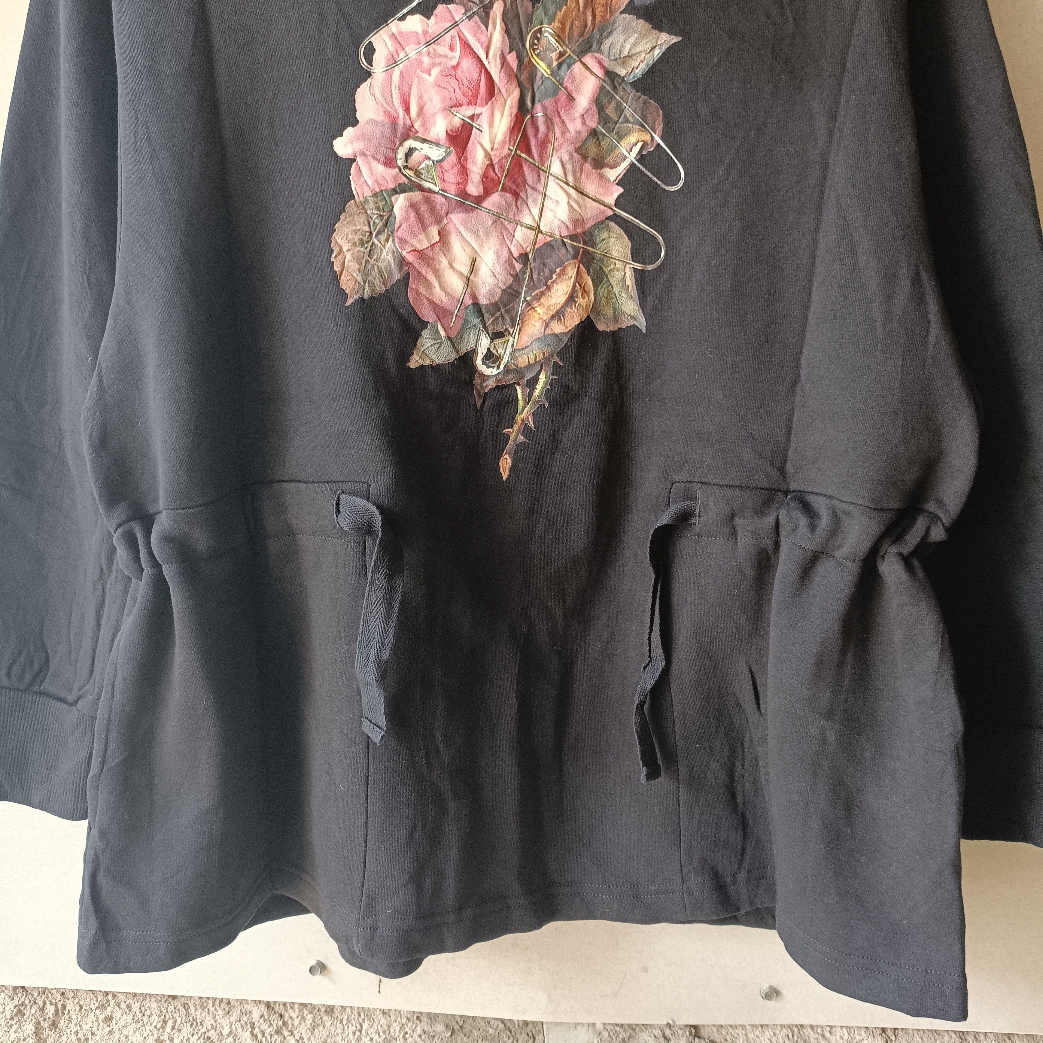 GU × Undercover Gu X Undercover Japan Black Hoodie Size S / US 4 / IT 40 - 5 Thumbnail