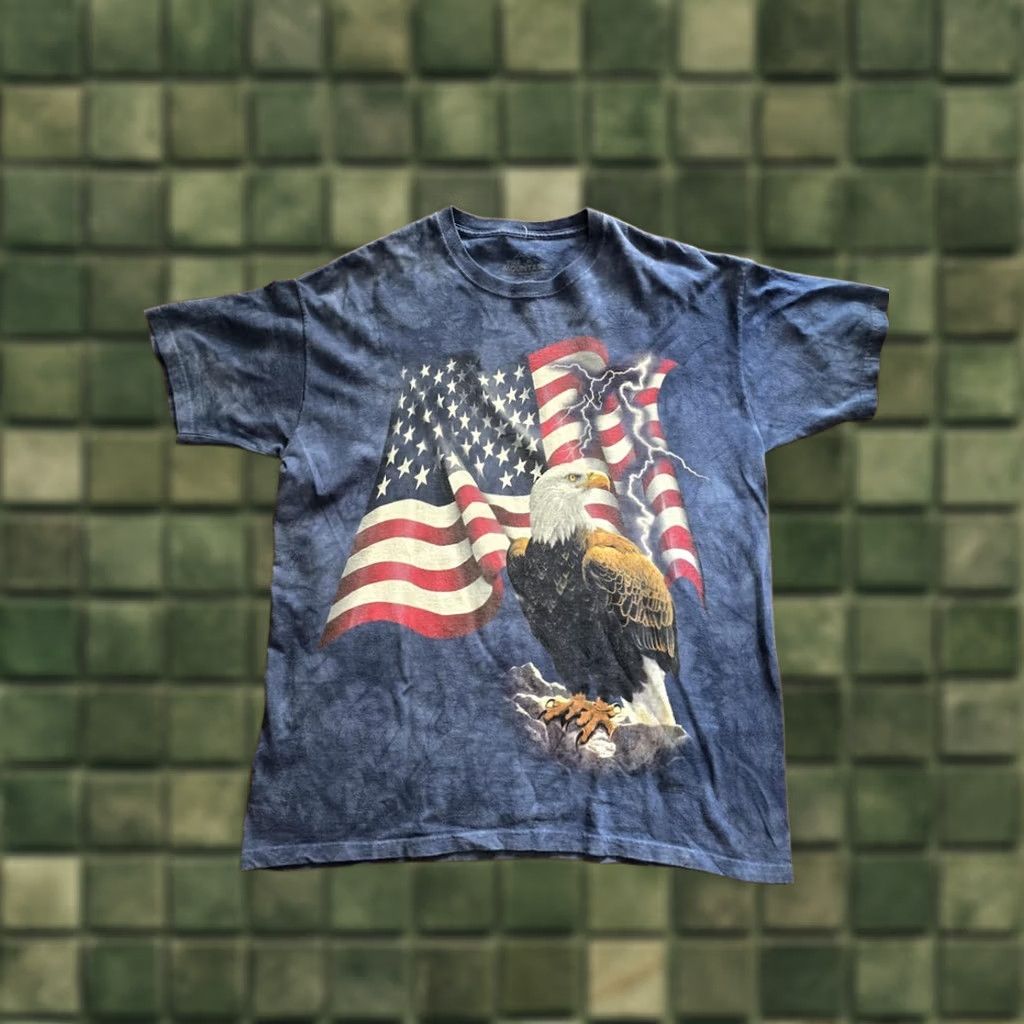 The Mountain VINTAGE The Mountain T-Shirt Shirt Patriotic American Flag Bald Eagle Blue Mens XL Regular Short Sleeve Crew Neck Size US XL / EU 56 / 4 - 1 Thumbnail
