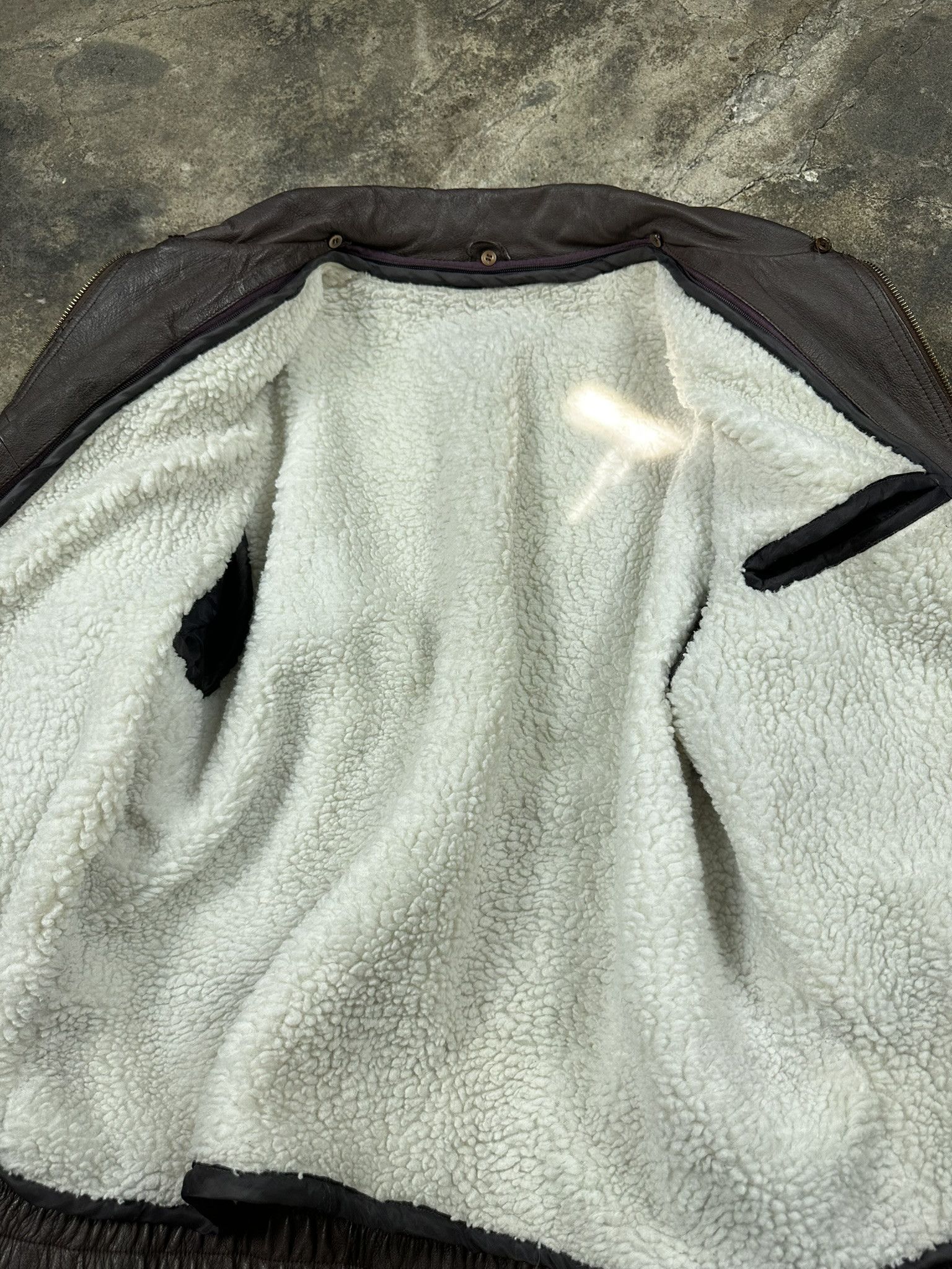 Leather Vintage Skeepskin Shearling Leather Bomber Jacket Size US XL / EU 56 / 4 - 4 Thumbnail