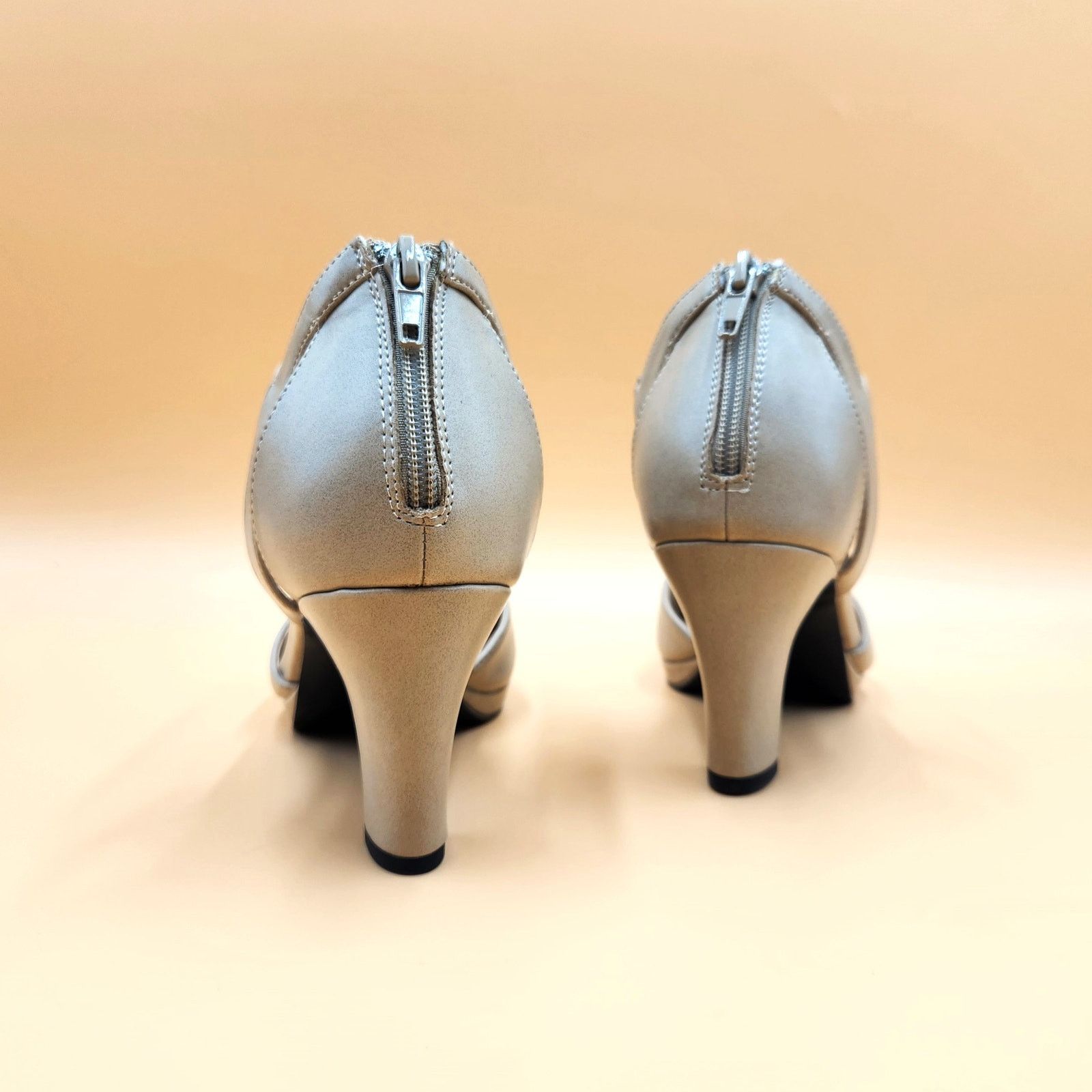 The Unbranded Brand Easy Street Women Pearl Vegan Dress Heel Sandals Size US 9M Size US 9 / IT 39 - 6 Thumbnail