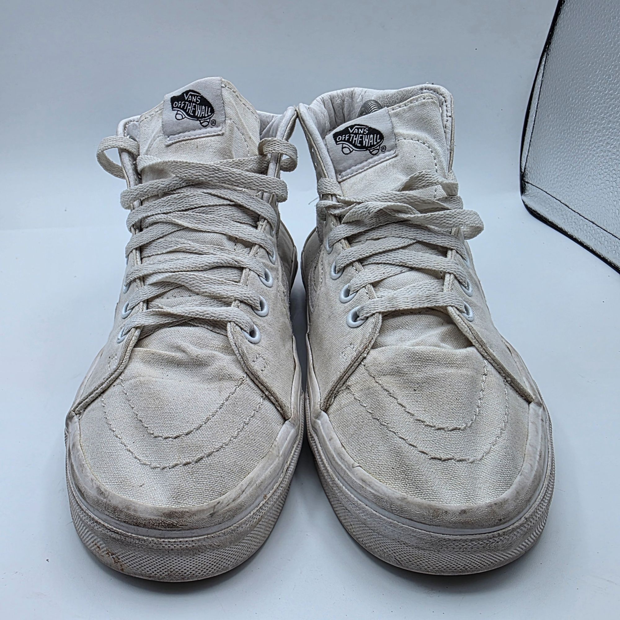 Vans Vans Sk8-Hi Womens 9 Triple White High Top Sneakers Shoes Ca Size US 9 / IT 39 - 2 Thumbnail