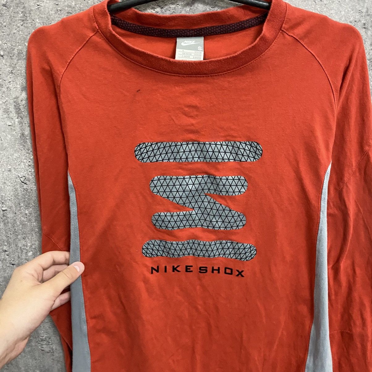 Nike Nike Shox Vintage Long Sleeve Tee Big Logo Drill Size US S / EU 44-46 / 1 - 5 Thumbnail