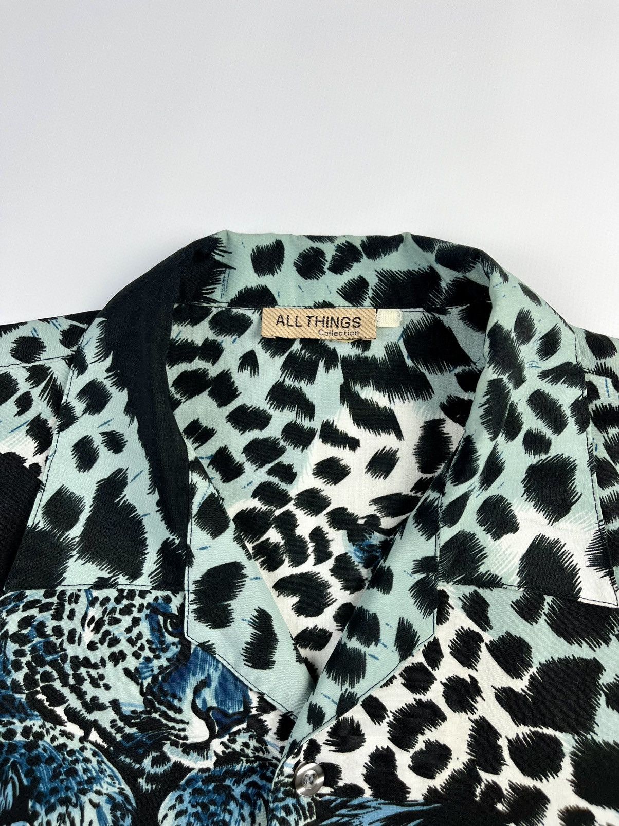 Other 🐆Leopard print button up short sleeve shirt Size US XXL / EU 58 / 5 - 6 Thumbnail
