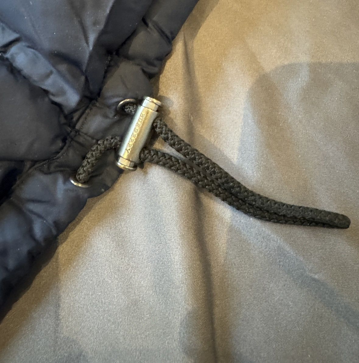 Burberry Navy Puffer Winter Parka with Real Fur Hood Burberry Size XL / US 12-14 / IT 48-50 - 11 Thumbnail