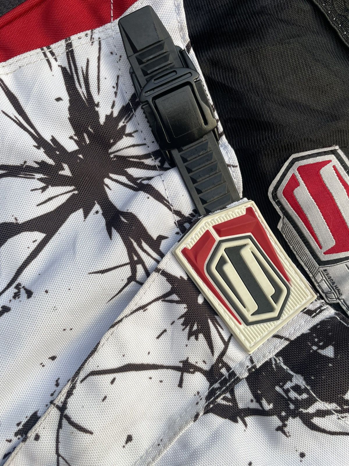 Fox Racing Shift Assault Motocross Pant Size US 36 / EU 52 - 19 Thumbnail