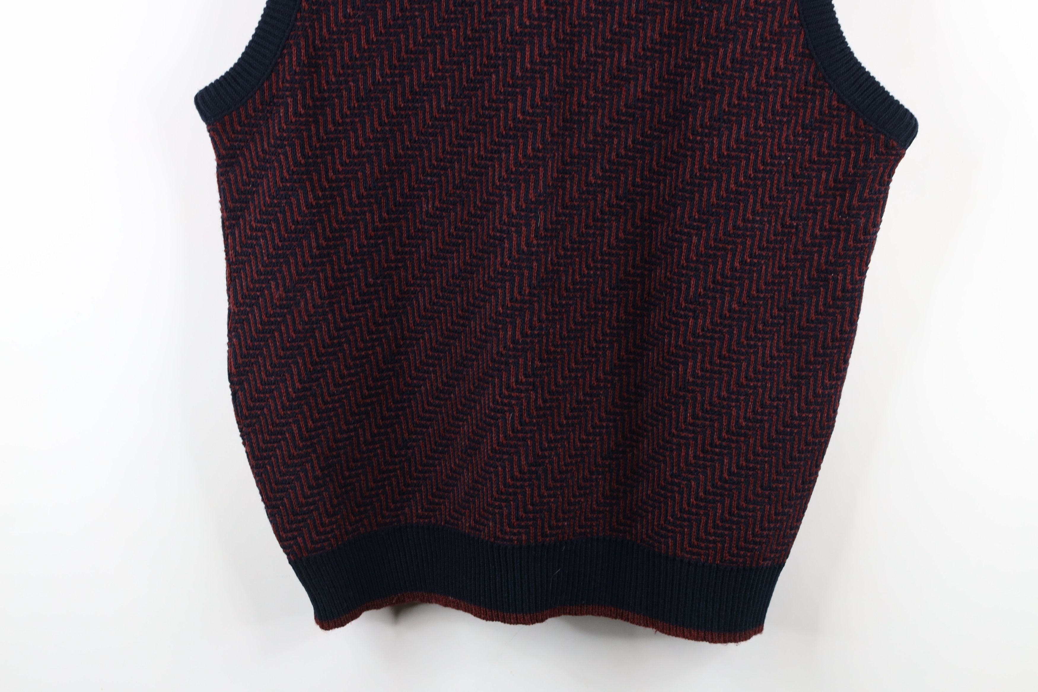 Vintage Vintage 90s Streetwear Herringbone Zig Zag Knit Sweater Vest Size US XL / EU 56 / 4 - 10 Thumbnail