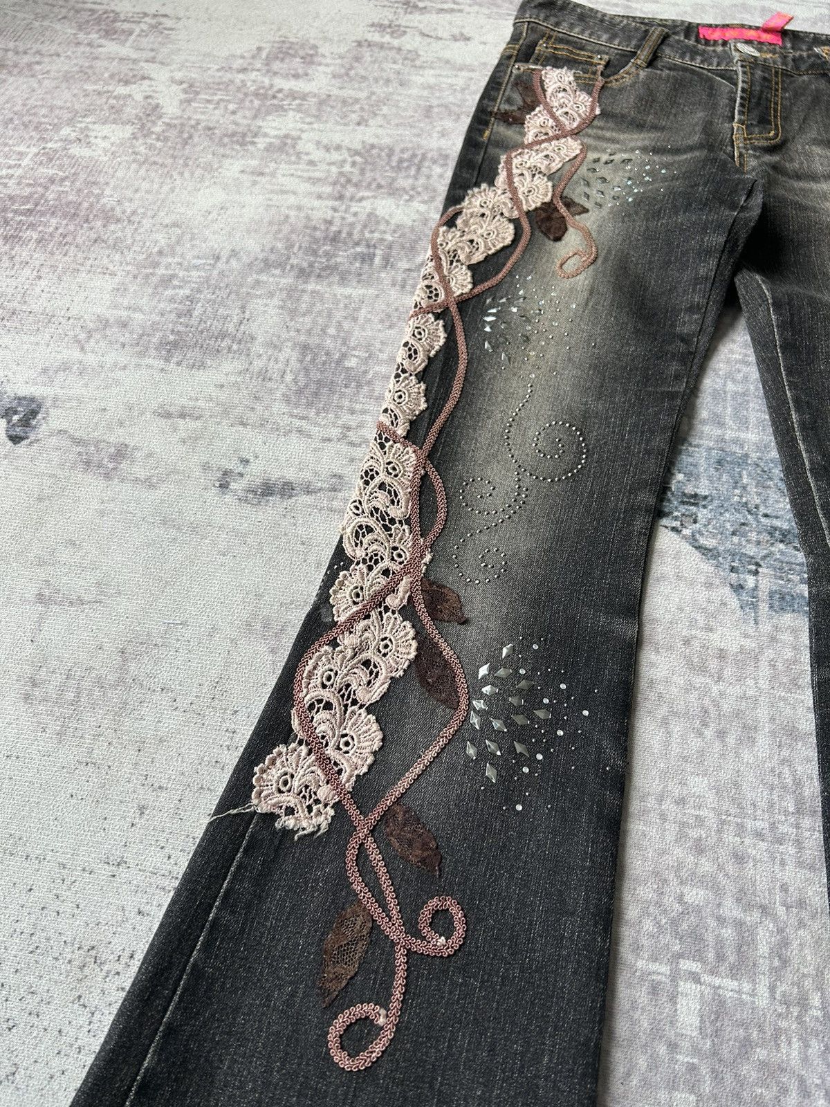 If Six Was Nine Lucy Pearl Flared Jeans Size US 29 - 9 Thumbnail