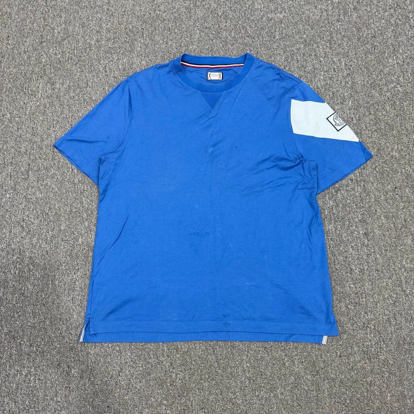 Moncler Moncler Blue Short-Sleeve T-shirt XXL 95 new Size US XXL / EU 58 / 5 - 1 Thumbnail