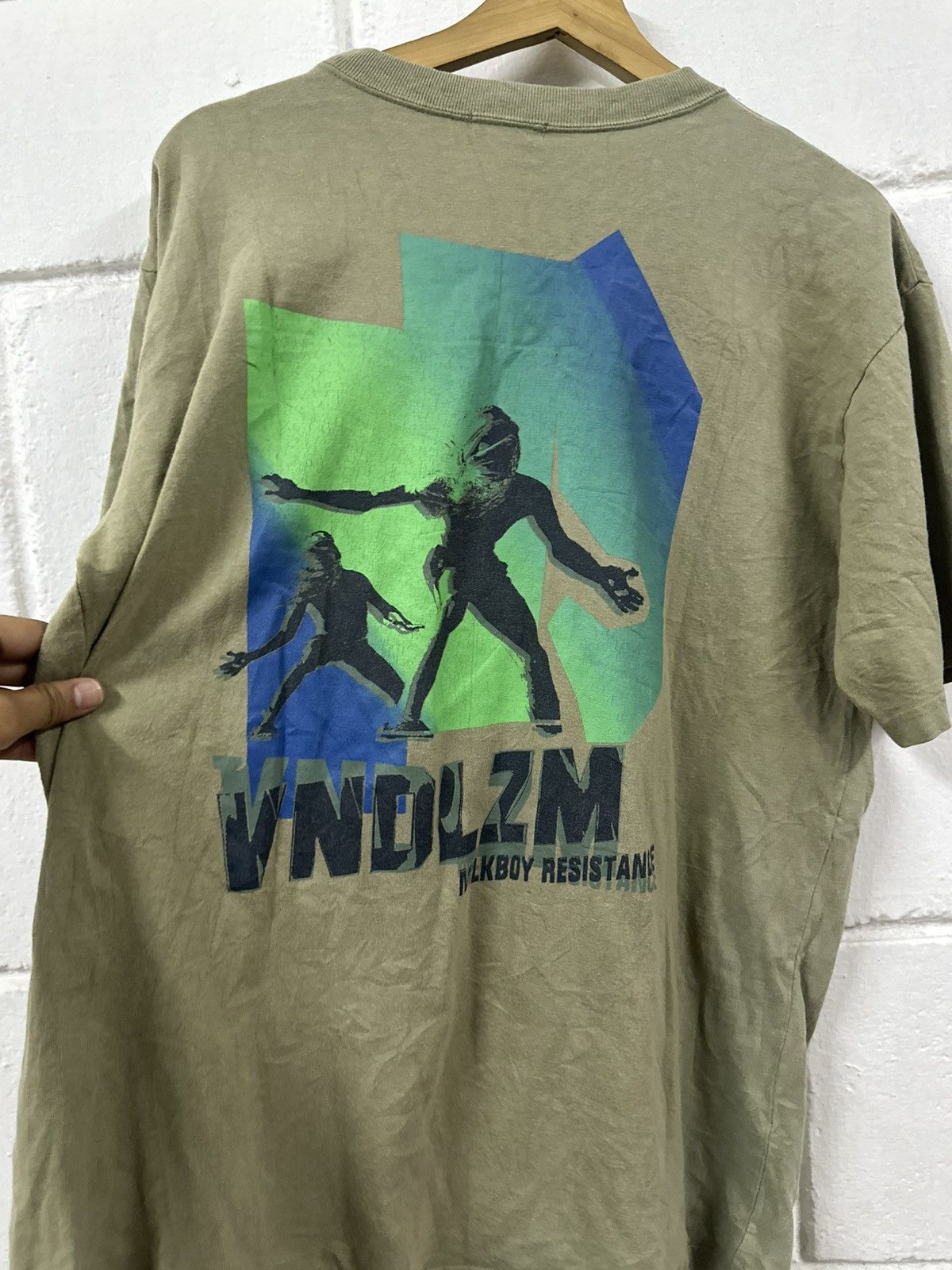20471120 Vintage MILKBOY “Vandalizm Cannot Be Stopped” T Shirt Size US L / EU 52-54 / 3 - 6 Thumbnail