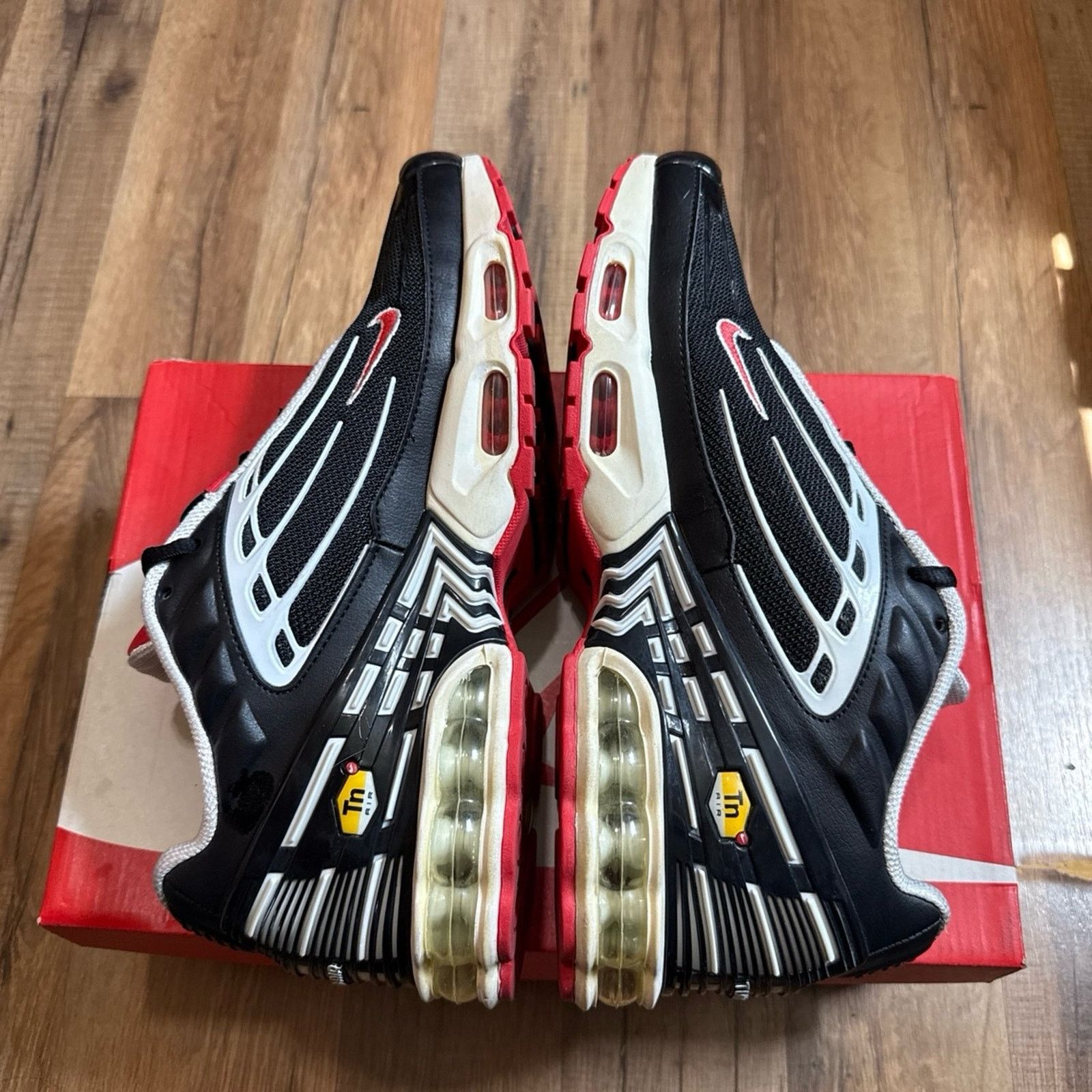 Nike Nike Air Max Plus 3 Black White Track Red Size US 9.5 / EU 42-43 - 3 Thumbnail