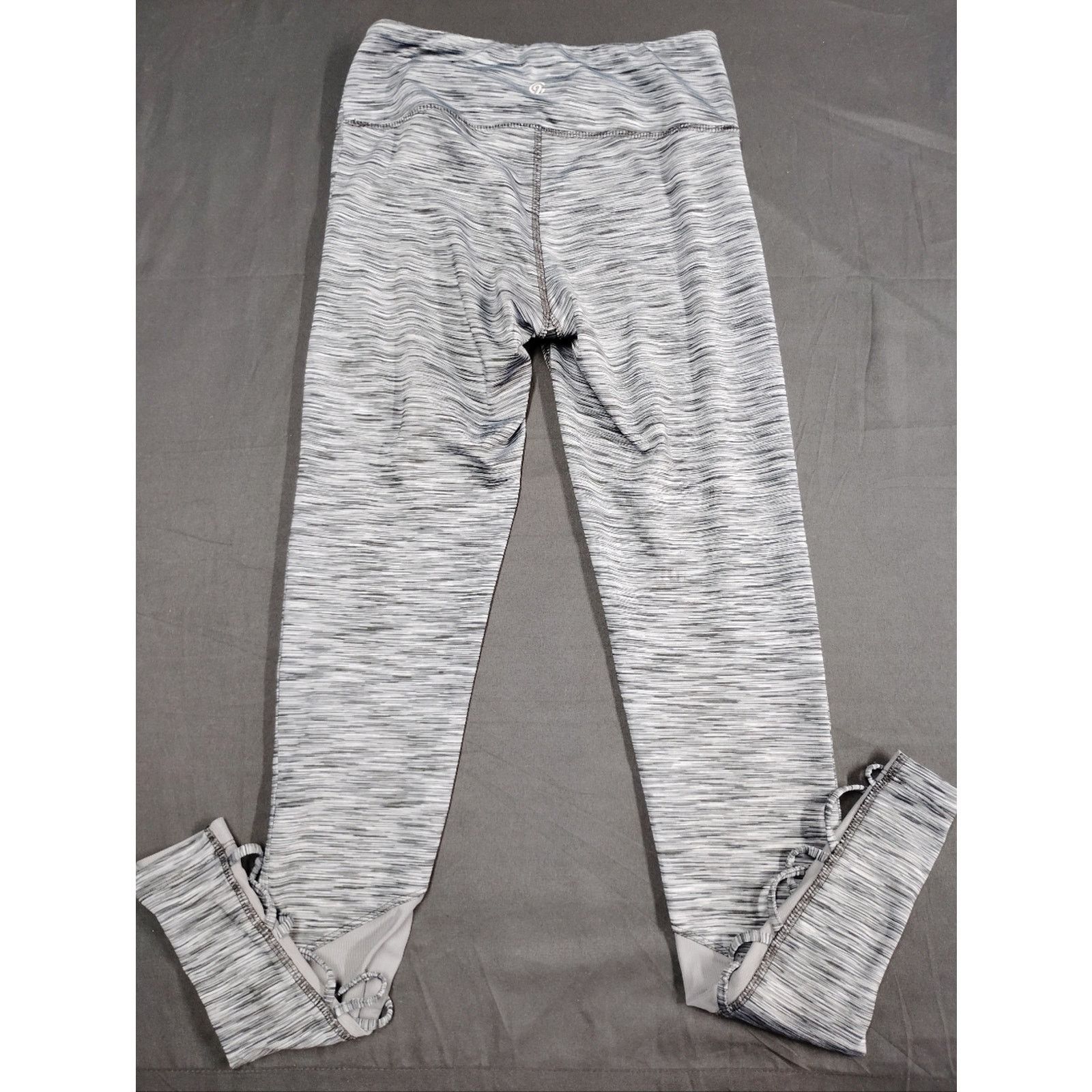 Champion Champion Gray Space-Dye Capri Leggings with Lattice Straps Size 23" - 5 Thumbnail