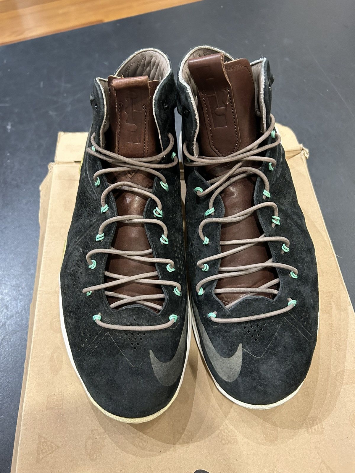 Nike Lebron X EXT ‘Black Suede’ Size US 11.5 / EU 44-45 - 4 Thumbnail