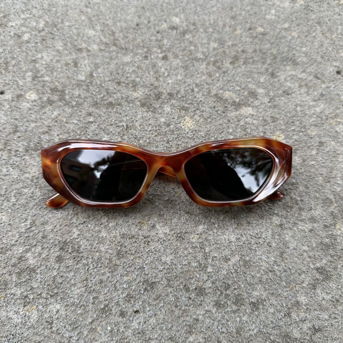Other Y2K Unisex Sunglasses Retro Fashion Shades QB6152-01 Size ONE SIZE - 1 Thumbnail