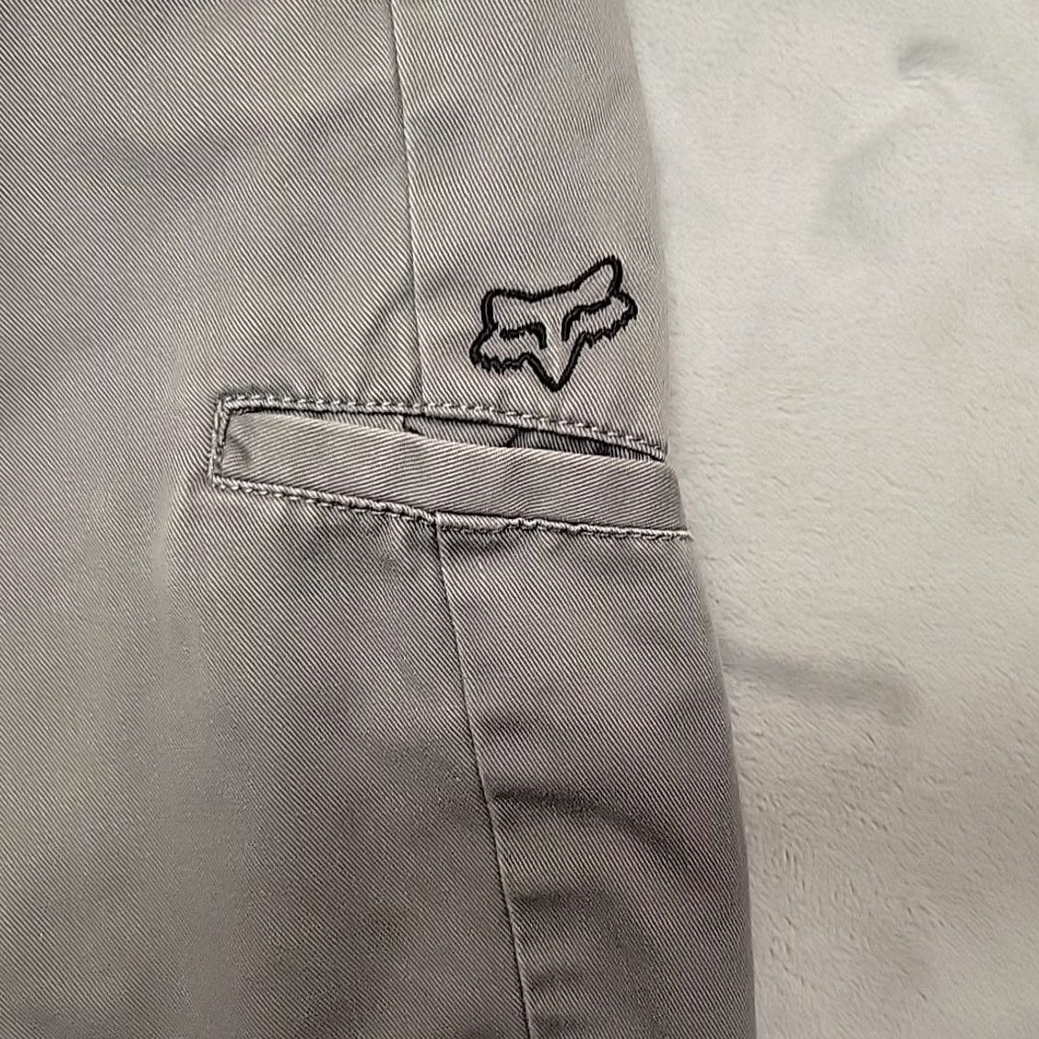 Fox Racing Fox Racing Shorts Mens 31 Gray Twill Cargo Pocket Utility Hiking Outdoor Gorp Size US 31 - 2 Thumbnail