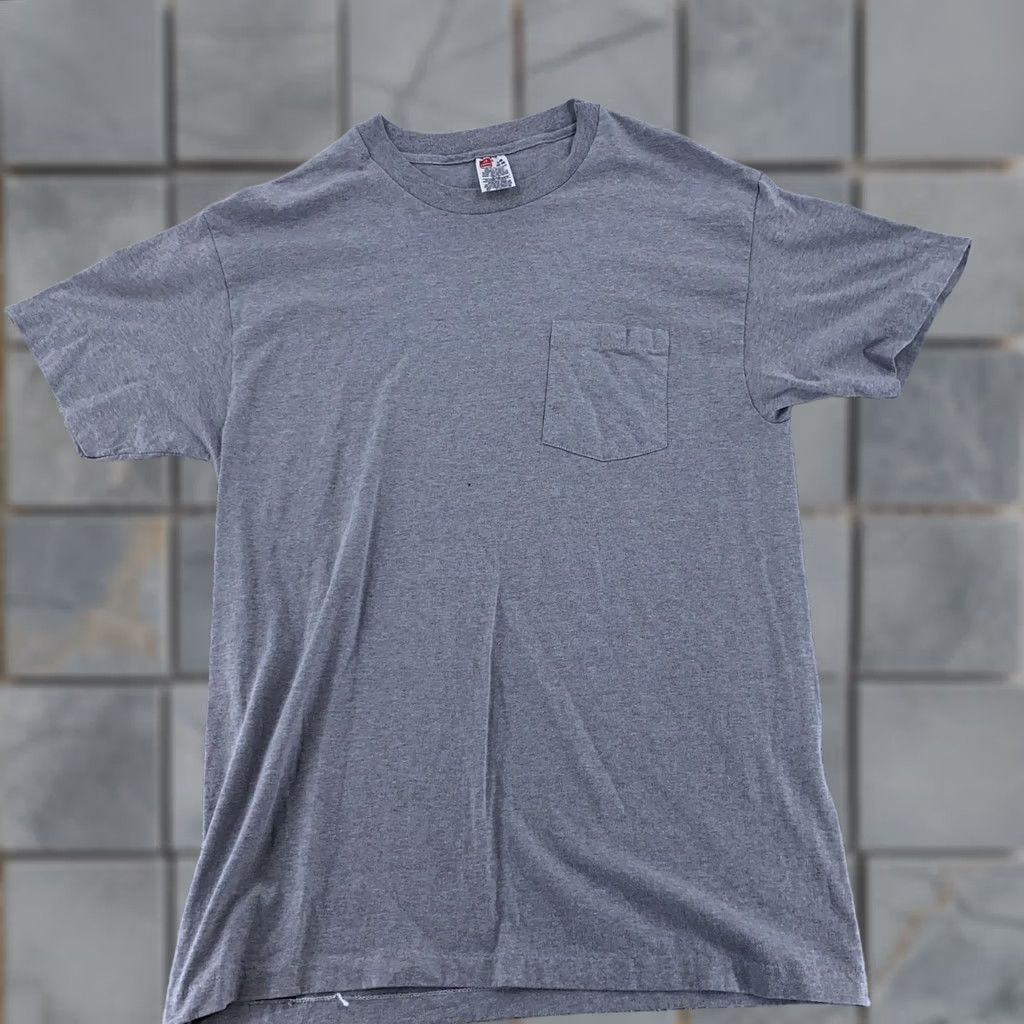 Hanes Hanes Shirt Mens M Gray Pocket Tee Crew Neck Short Sleeve Cotton Polyester Blend Size US M / EU 48-50 / 2 - 1 Thumbnail
