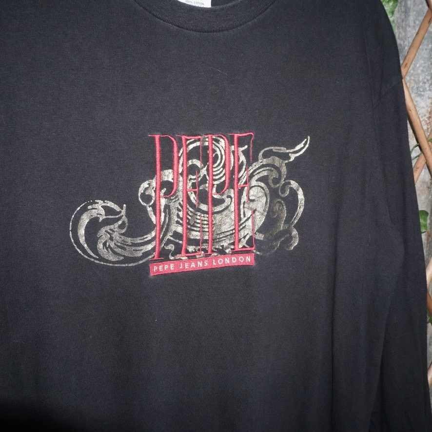 Pepe Jeans Large /Vintage Y2K PEPE jeans London tribal 1990s LS t-shirt Size US L / EU 52-54 / 3 - 2 Thumbnail