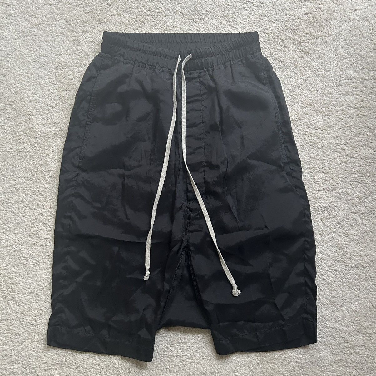 Rick Owens rick owen's black pod shorts size small Size US 28 / EU 44 - 1 Thumbnail