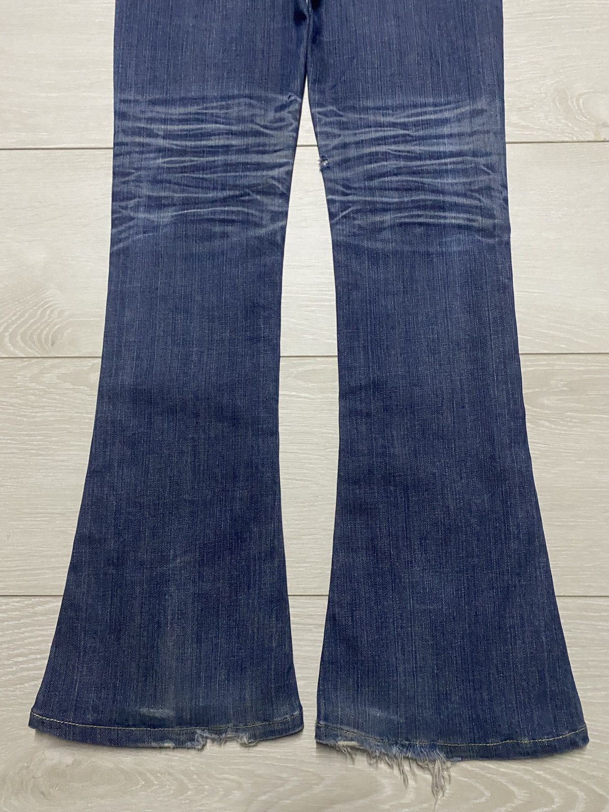 SLY Vintage Sly Blue Wash Distressed Flare Jeans Size US 28 / EU 44 - 6 Thumbnail