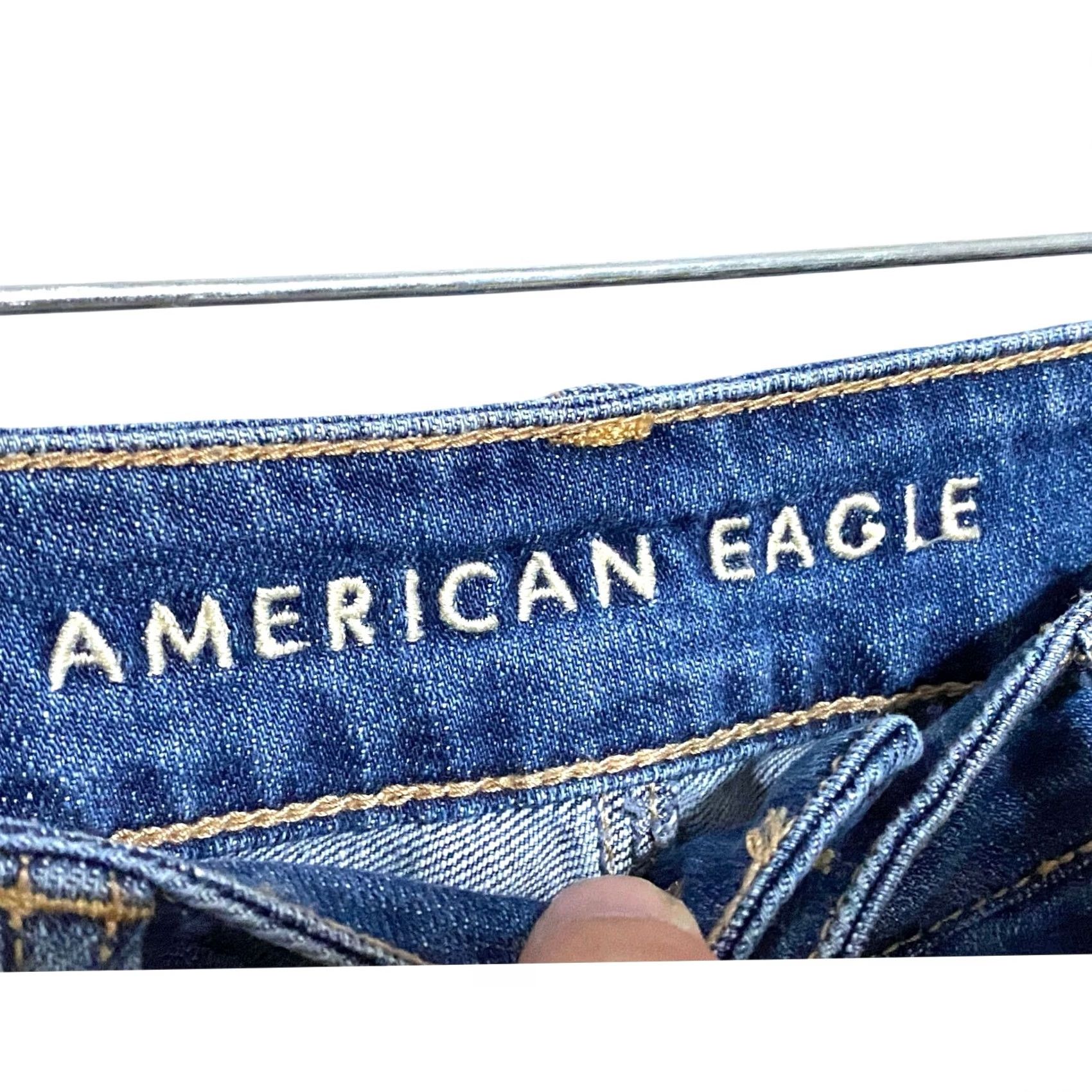 American Eagle Outfitters American Eagle Jeans Women 2 X-Short Button Fly Distressed Grunge Tomgirl 5-Pocket Denim Jeans Size 26" / US 2 / IT 38 - 7 Thumbnail