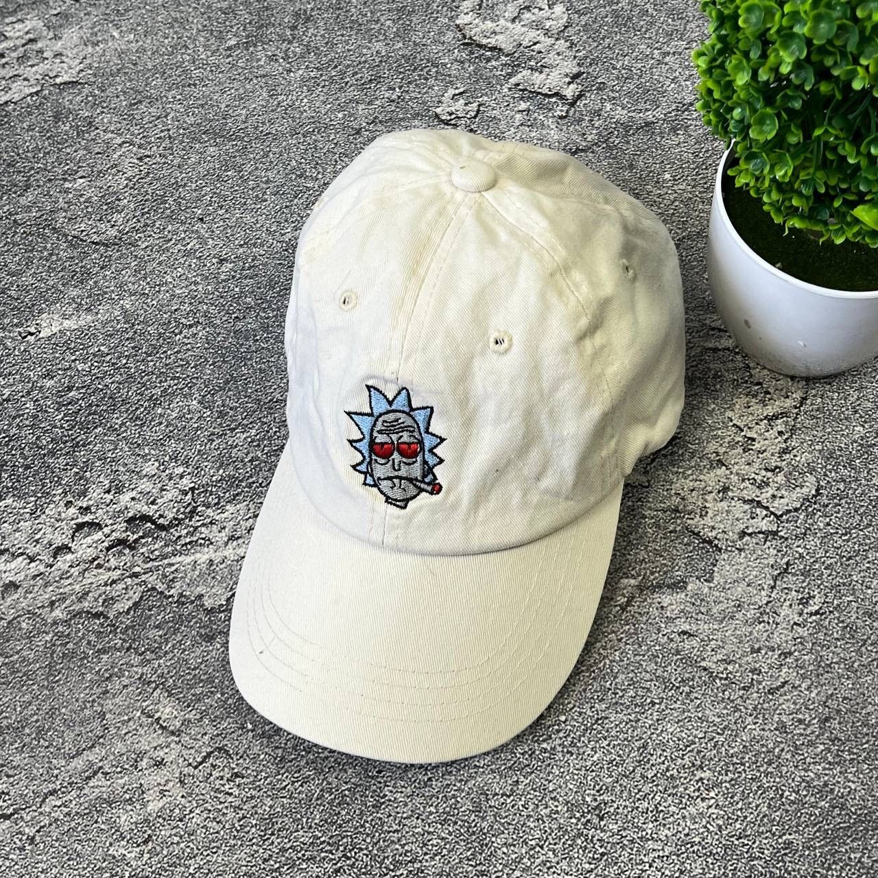 Vintage Vintage Rick And Morty Baseball Cap Embroidered Smoking Rick Size ONE SIZE - 7 Thumbnail