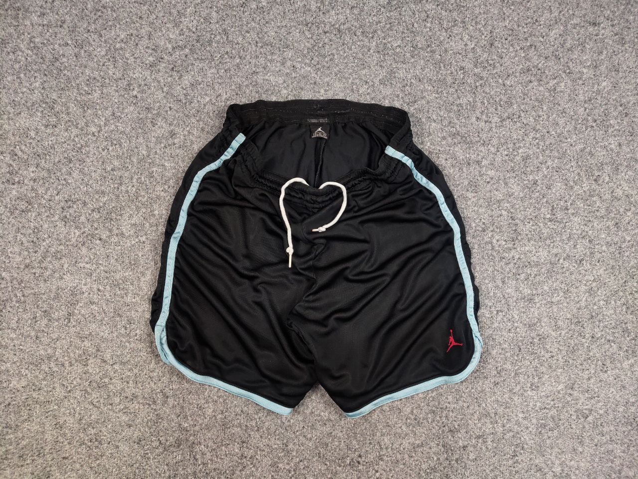 Nike Vintage 90's Nike x Jordan Casual logo Shorts Y2K Style Size US 34 / EU 50 - 1 Thumbnail