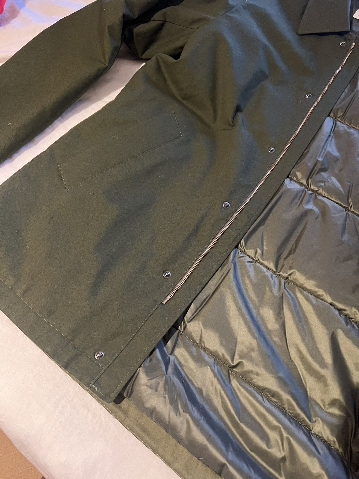 JW Anderson × Uniqlo JW Anderson Uniqlo Men Oversized Padded Half Coat Olive Size US M / EU 48-50 / 2 - 7 Thumbnail